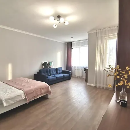 Сканди-Однушка На Пирамиде Promyshlennyy Exterior photo